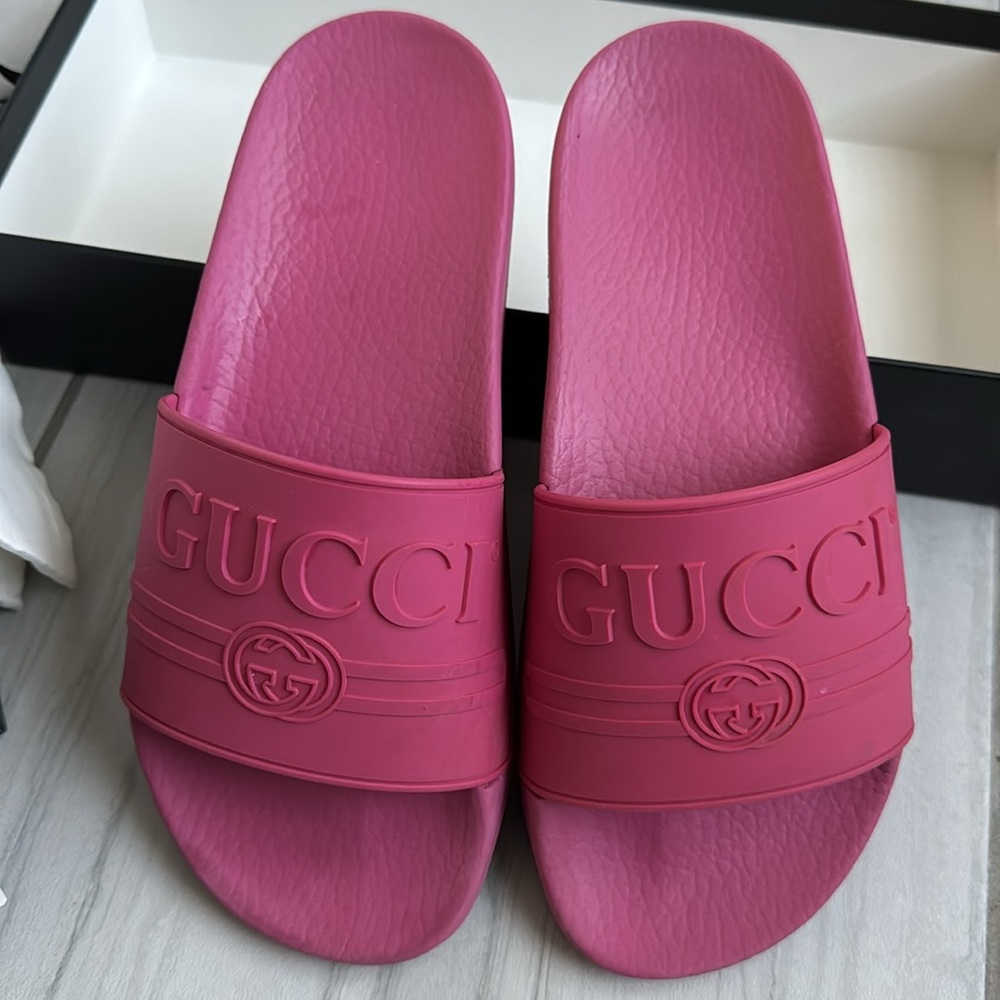 Gucci sandals